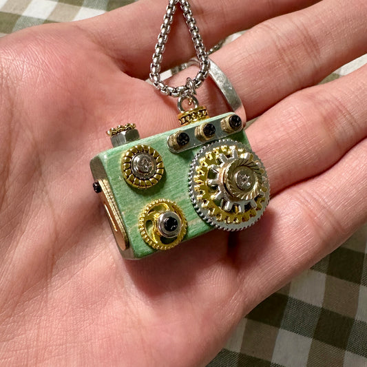Chrobo –small camera-style handmade punk-style robots, necklaces and bag charms